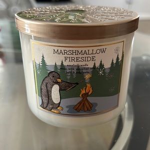 Bath & Body Works: Marshmallow Fireside Candle